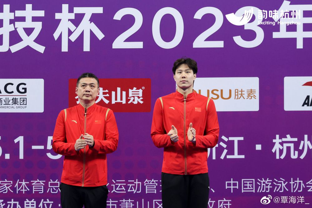 塞尔维亚队史首次晋级欧洲杯，成2024欧洲杯第17支获参赛资格球队塞尔维亚欧预赛2-2战平保加利亚，前广州城主帅斯托伊科维奇带队获得欧洲杯参赛资格，塞尔维亚队史首次参加欧洲杯正赛。